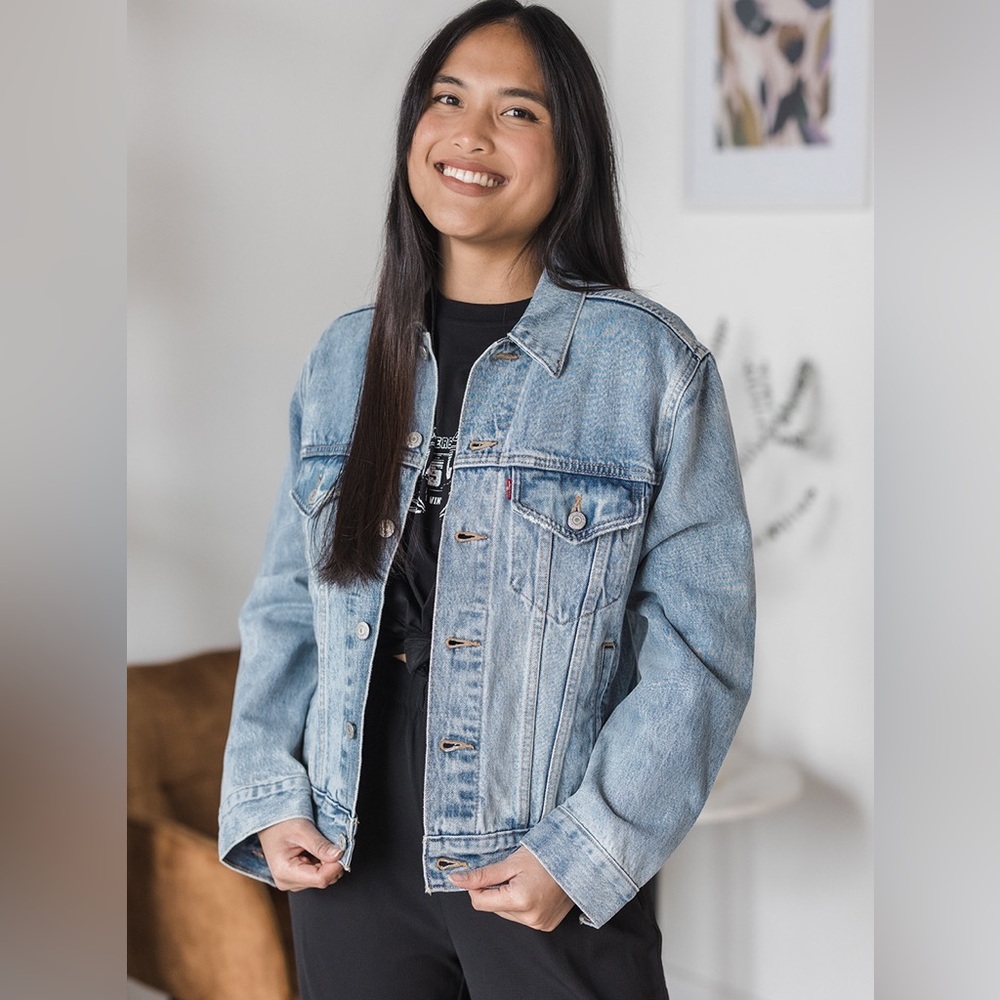 EUC* Levi’s X Disney Jean Jacket sz M